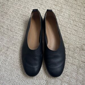 Everlane Day Glove flats